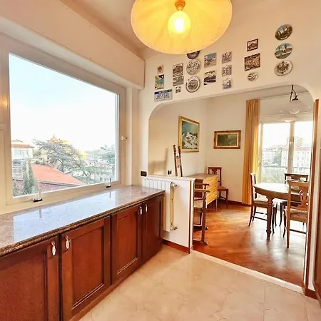 Penthouse Vista Mare - Portosole 公寓 圣雷默